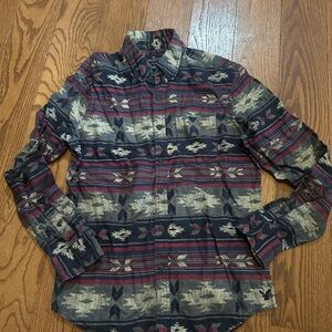 American Eagle Outfitters Geometric Button-Up Shirt
